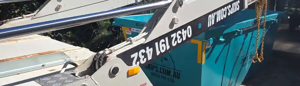 skips.com.au delivers reliable skip bin hire Knox 6 days a week to all 13 suburbs
